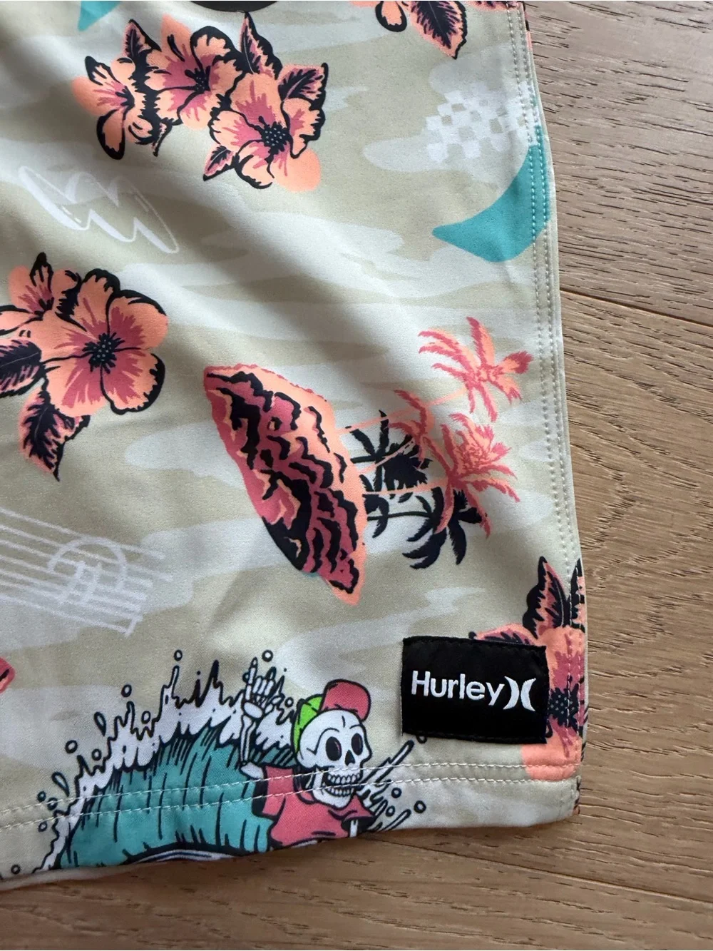 NWT Hurley Boys Board Shorts Surf Skull Tropical Floral Swim Trunks Size 8